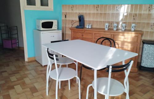 Maison de ville - proche Le PAL - DOMPIERRE - Foto 6