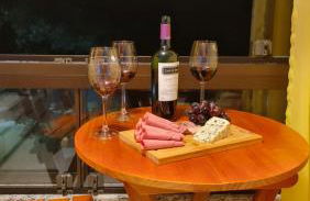 Apartamento espetacular na MELHOR praia da Bahia, GUARAJUBA é uma das únicas praias com selo azul do Brasil -Luxo, lazer, diversão e tranquilidade! Projetado para que você tenha a melhor experiência em hospedagem - Condominio tipo resort, o mais procurado - Foto 67