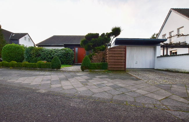 Tolstov-Hotels Beautiful Villa with Big Garden - Photo 44