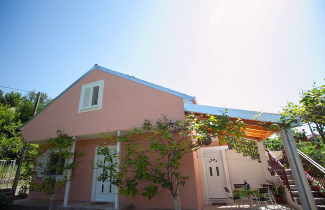 House With Large Garden, Right Next to the River - Foto 48