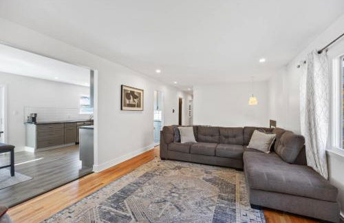 Pet-Friendly Saratoga Home with Fire Pit & Deck - Photo 3