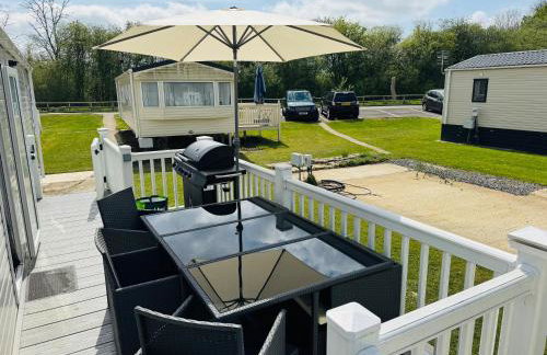 Exquisite Lake lodge in Hoburne Holiday Resort - Valentino Rose Lodge - Foto 7