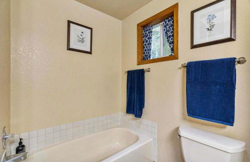 Large Family-Friendly Home on NW Side - Dogs OK - Foto 28