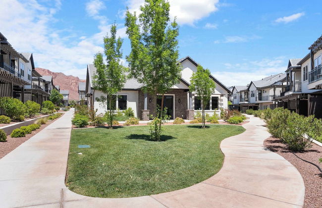 Coral Paradise Community Pool - Photo 47