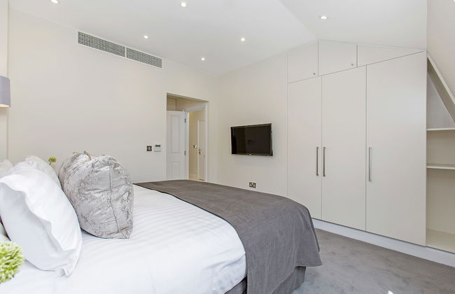 Chesham Court - Photo 5