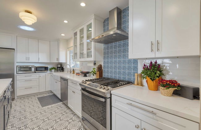 Hummingbird Haven by Avantstay Dog-friendly, Near the Beach, Huge Yard+hot Tub - Foto 11