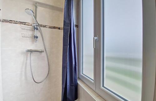 Little Strasbourgeoise - Proche Hypercentre - Tram - Charme et Confort - Photo 12