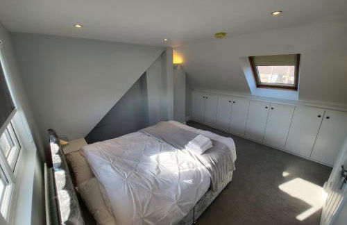 High Spec Large 6 Bedroom House! - Foto 16