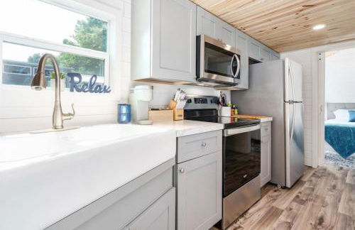 2 Villa D'Azur Luxury Tiny House Mins to Lake Guntersville, Downtown, Firepit - Foto 5