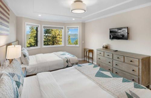 Luxury Tahoe Vacation Rental with HotTub & Lake Views - Foto 21