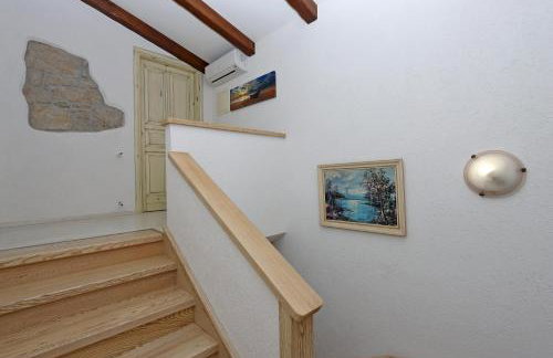 Family friendly house with a swimming pool Dolenja Vas, Central Istria - Sredisnja Istra - 24521 - Foto 32