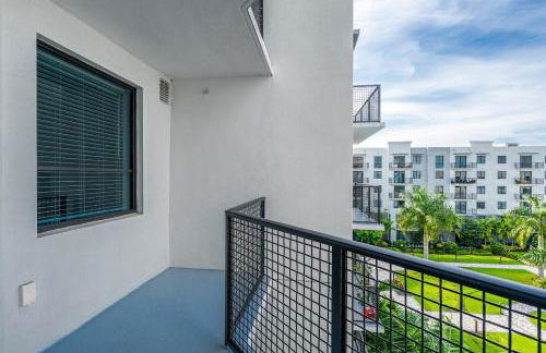 Tranquil 1 Bed Escape in Doral With Free Parking - Foto 24