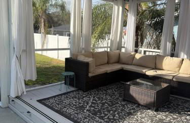 The Poolside Escape - Foto 15