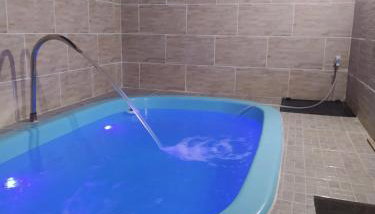 Casa com piscina Mongaguá 2 quartos - Foto 1