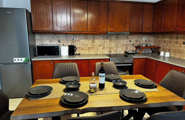 Skiathos Center Stylish 2 Bd w Balcony - Photo 12