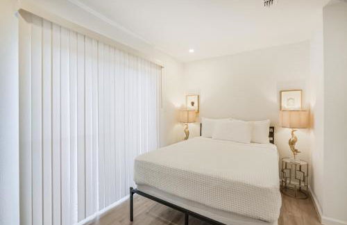 Oak Forest Retreat Sleeps 13 Near Heights - Foto 13