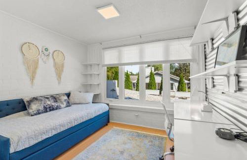 Upscale Modern Home with perfect triad location - Photo 23