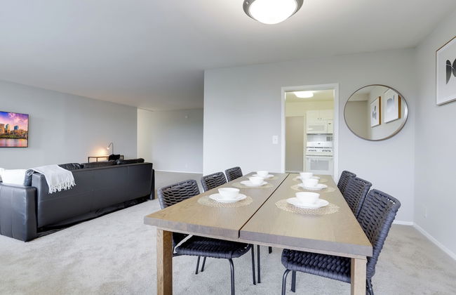 Bright Comfort in DC Apts - Foto 38