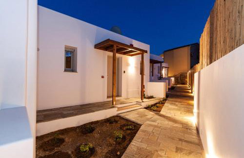 Pefki Luxury Suites - Photo 4