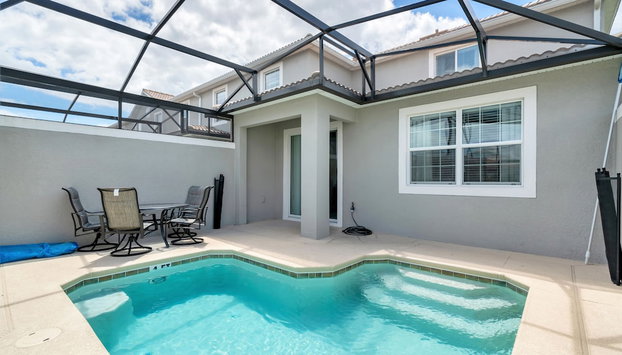 Stunning Lakeview Townhome w/ Private Pool! - Foto 2, Imagen principal