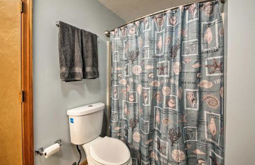 Bright Southern Shores Family Home Less Than 1 Mi to Beach - Foto 19