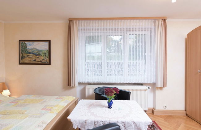 Holiday Homes for two People, With a Swimming Pool, in the Ore Mountains - Foto 7