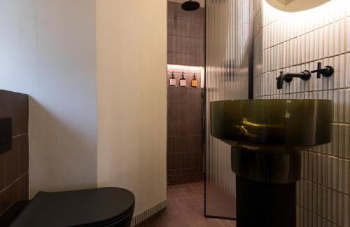 JOIVY Contemporary Cottage with Free Parking - Foto 4