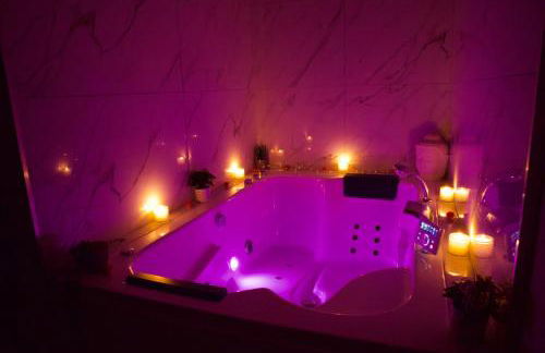 Le Moment Bien-Être - jacuzzi privatif, terrasse et parking privé gratuit au centre de Saint-Omer - Foto 22