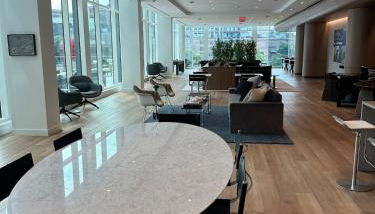 Bright, Modern Studio in White Plans - Photo 5