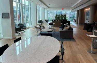 Bright, Modern Studio in White Plans - Foto 5