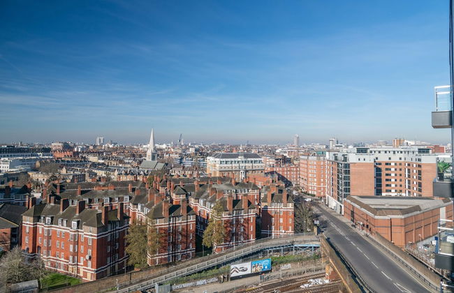 Modern Family Home close to Victoria Station - Foto 35