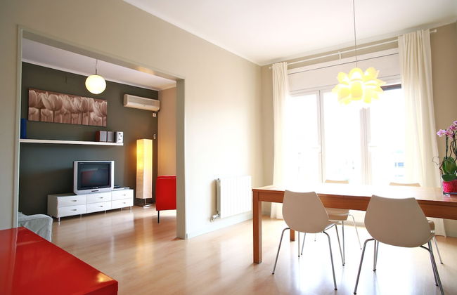 BarcelonaForRent The Sagrada Penthouse - Photo 11