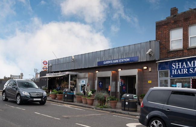 Trendy Queen s Park Home Close to Hampstead - Foto 24