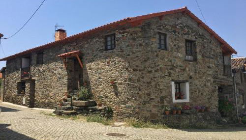 Casa da Bica Gondesende - Foto 2