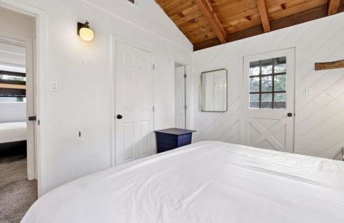 Large Bear Lodge by Big Bear Vacations - Foto 33