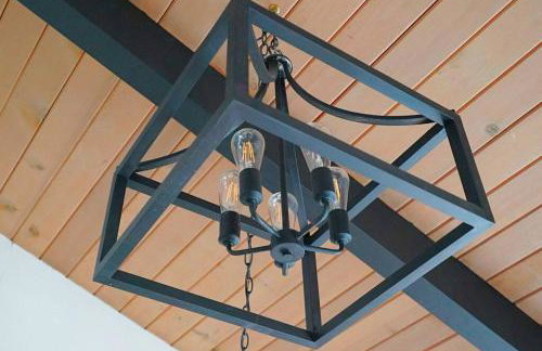 Beautiful Renovated Cozy Forest Home with Hot Tub in Crestline - Foto 24