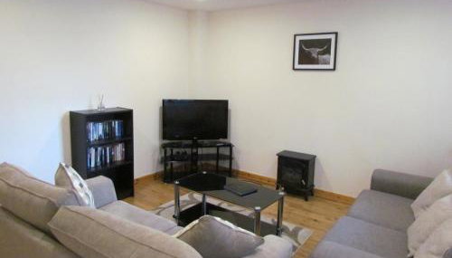 Farraline Court - Foto 1