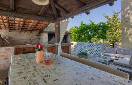 Charming villa Nera with pool and hydromassage near the beach - Foto 61