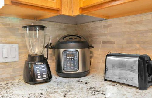 H Town Hideout SLPS 10 KingBD Fire Pit - Foto 22