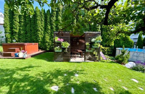 Lawendowo- sauna, jacuzzi, domki w ogrodzie i apartamenty w kamienicy - Photo 7