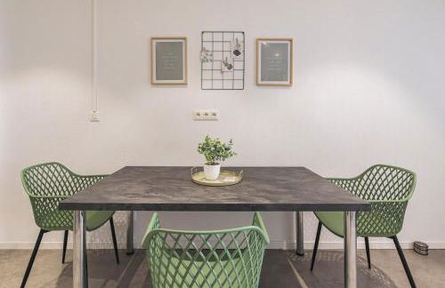 Tys Home, maison spacieuse avec parking - Foto 16