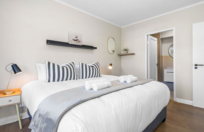 Mayfair Luxury 212 - Photo 17