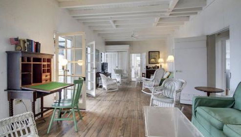 1111 Middle Street by AvantStay Charming Historic Cottage Featured in Dear John Movie Beach Access - Foto 4, Other