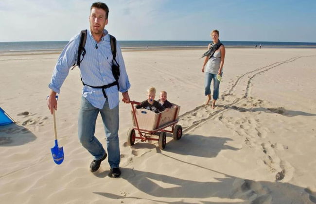 Radiant Bungalow With Patio at Duinland - Foto 70