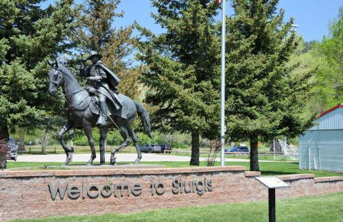 Hot Tub & Panoramic Views Bear Butte &Buffalo Chip - Foto 31