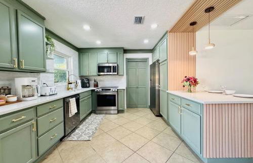 Tropical escape Pool Garden & Patio Near Tampa - Foto 15