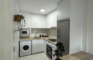 Apartamento con Terraza,Piscina,Playa y Aire acondicionado - Photo 13