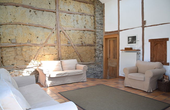 Heritage Holiday Home in Roumont - Foto 14