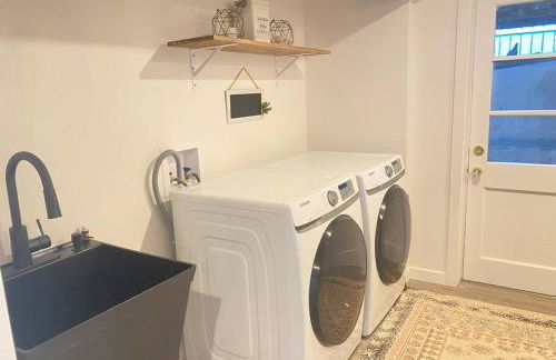 Mid Century Modern Montana Dream Home - Foto 34