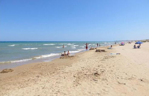 Amazing Apartment In Torrevieja - Foto 18